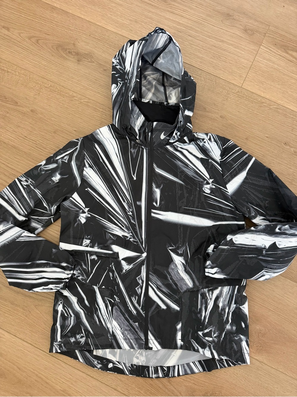 Nike Men's Black White Hooded Windbreaker Jacket Nike Shield size medium